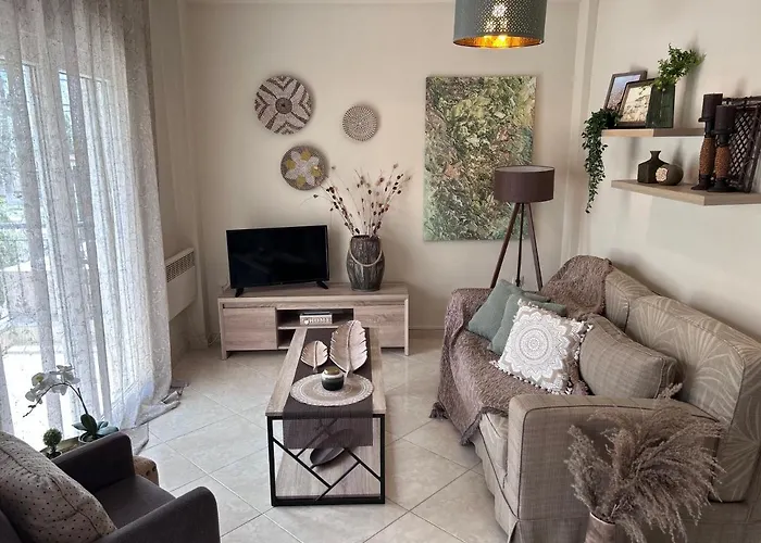 Apartment On Main Pedestrian Street With View