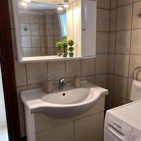 Apartment On Main Pedestrian Street With View Nea Kallikrateia Εξωτερικό φωτογραφία